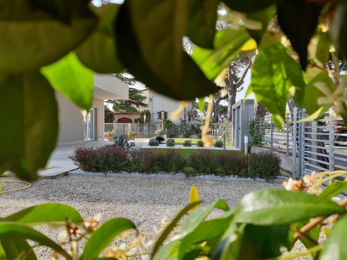 Assteas Rooms เพสตุม ภายนอก รูปภาพ